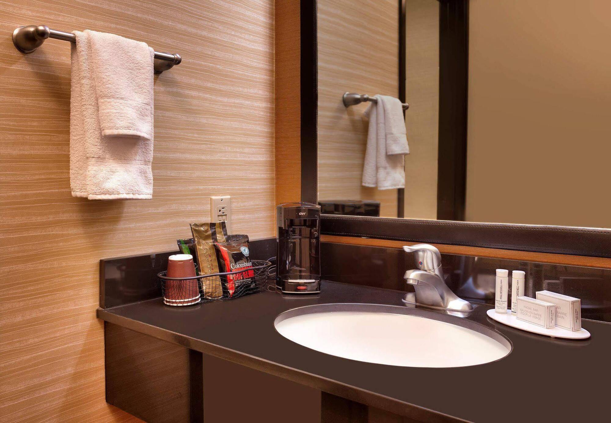 Courtyard By Marriott Salt Lake City Downtown Extérieur photo